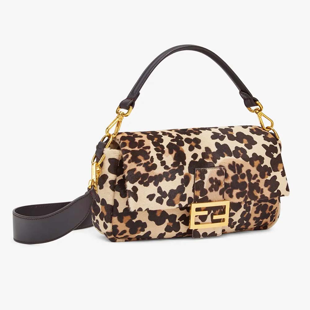 BAGUETTE Short Haired Beige Leather Bag Fendi