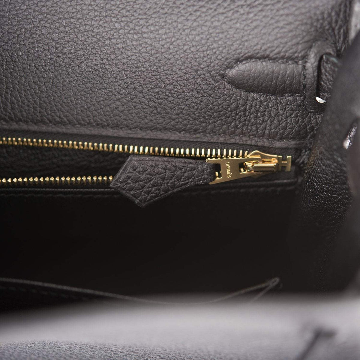 Hermes Black Togo Retourne Kelly 25cm Gold Hardware