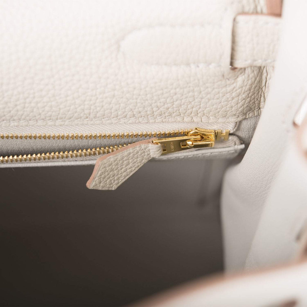 Hermes Kelly Retourne 32 Gris Perle Togo Gold Hardware Crowned Bag