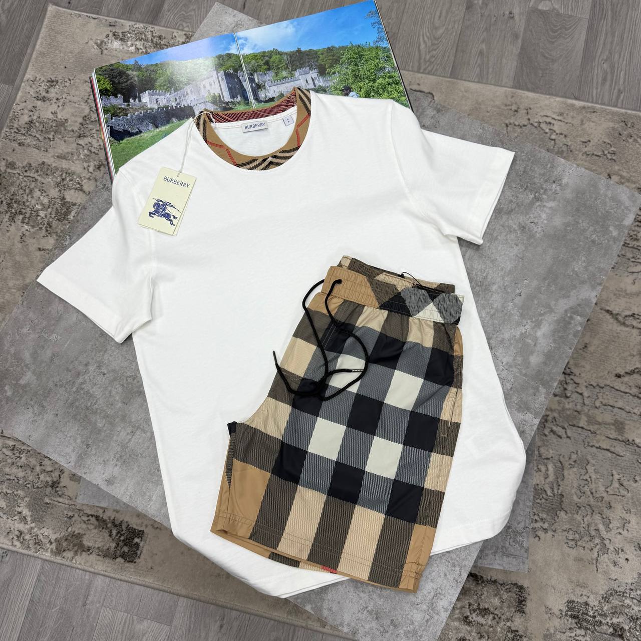 Burberry Checked-Trim Men's T-Shirts & Shorts Set in Different Colors Reps UK Best Quality Sale AAA Replica