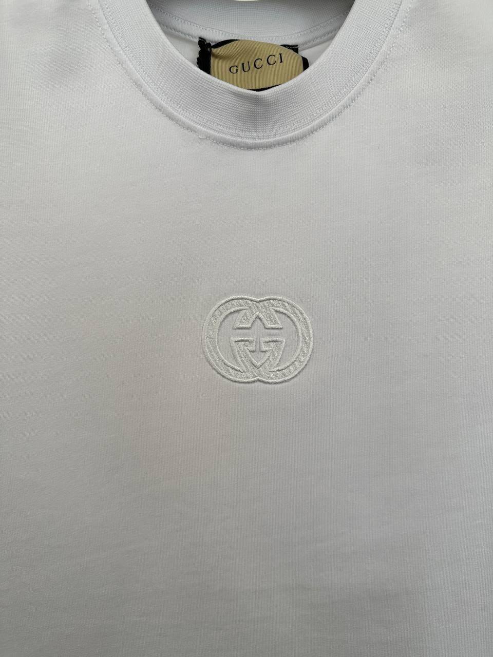 Gucci Interlocking G Logo-Embroidered Men's Women's T-Shirts in Different Colors Reps Sale UK Best Quality Sale AAA Replica