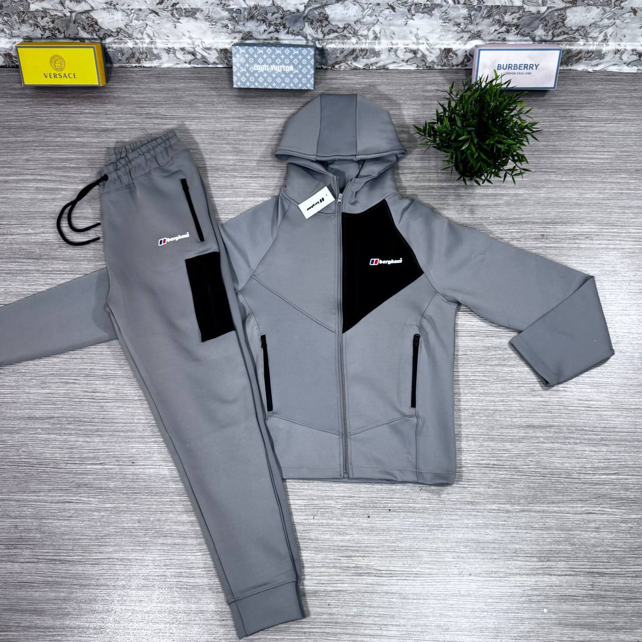 Berghaus Woven Tracksuits Mens in Different Colors Reps Sale UK Best Quality AAA Replica