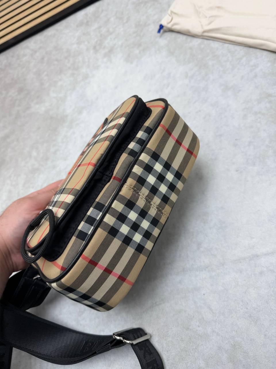 Burberry Vintage Check and Leather Crossbody Men's Bag Reps Sale UK Best Quality AAA Replica