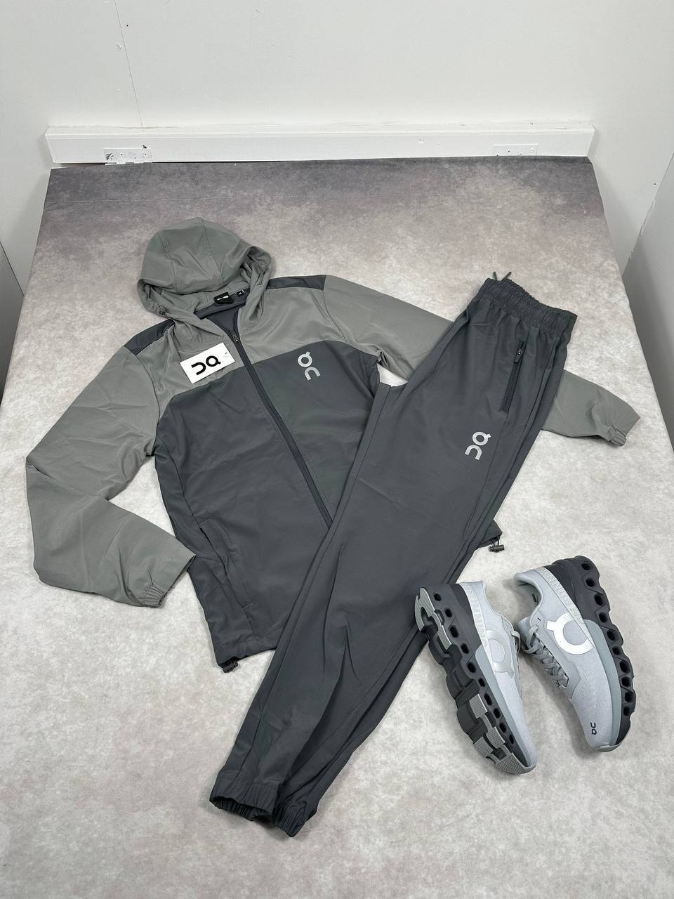 On Cloud Running Performance Athletic Tracksuit Men's Reps Sale UK Best Quality AAA Quality Replica