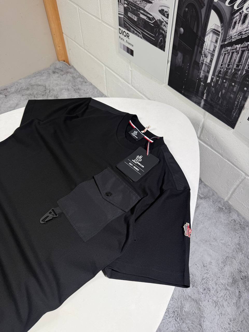 Moncler Grenoble Utility Pocket Logo T-Shirt Men's Women's in Different Colors Reps Sale UK Best Quality Replica
