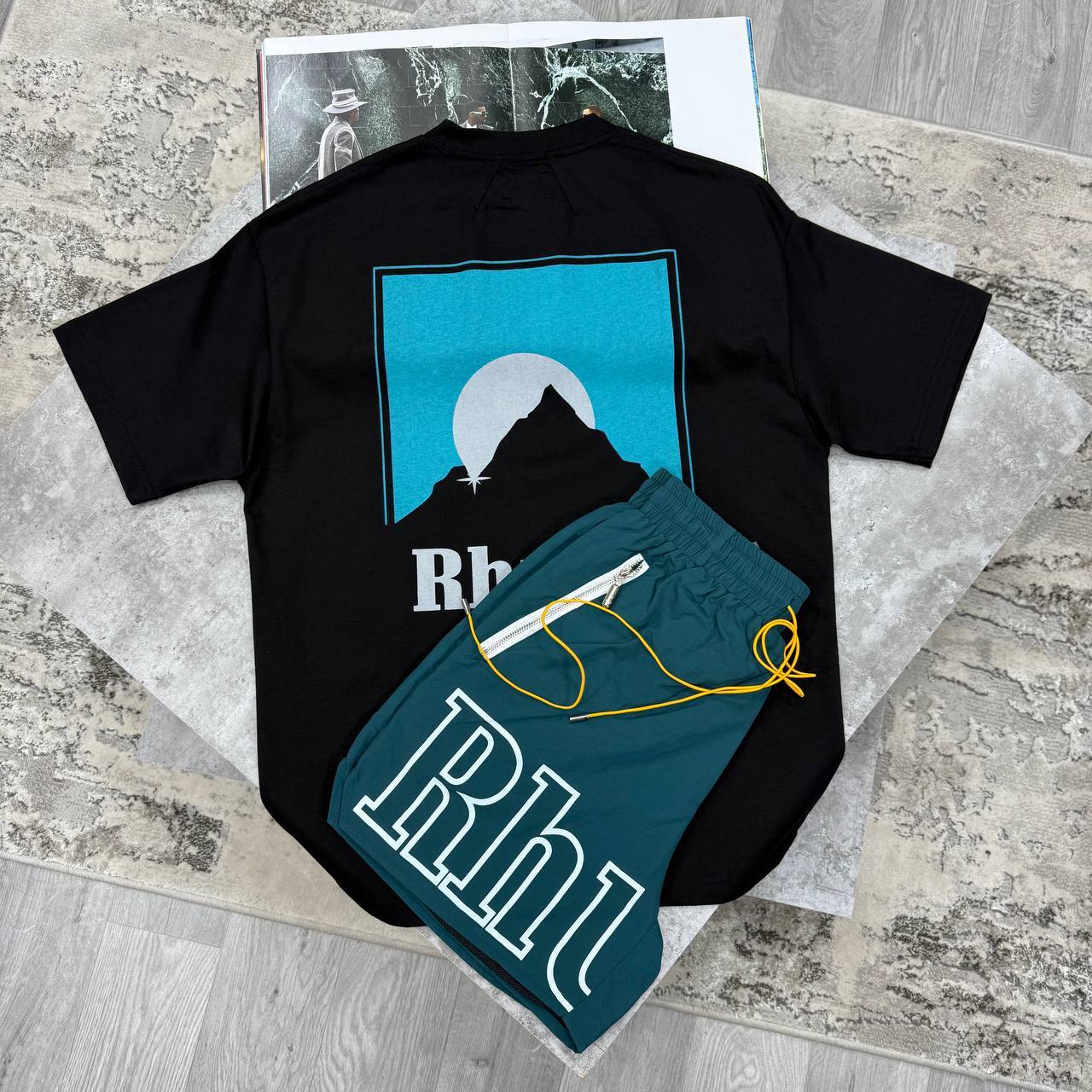 Rhude Moonlight Logo Short-Sleeve T-Shirts & Shorts Set in Different Colors Men's Reps Sale UK Best Quality AAA Replica