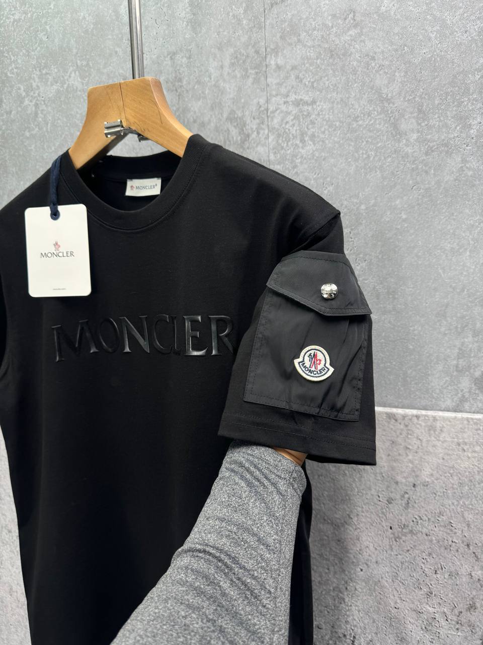 Moncler Embossed Logo Cotton Jersey Sleeve Pocket T-Shirt Men's Women's in 2 Colors Reps UK Best Quality Sale AAA Replica