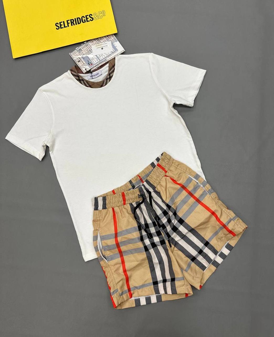 Burberry Check Trim Collar Men's T-Shirts & Shorts Set White/Beige Reps Sale UK Best Quality Sale AAA Replica