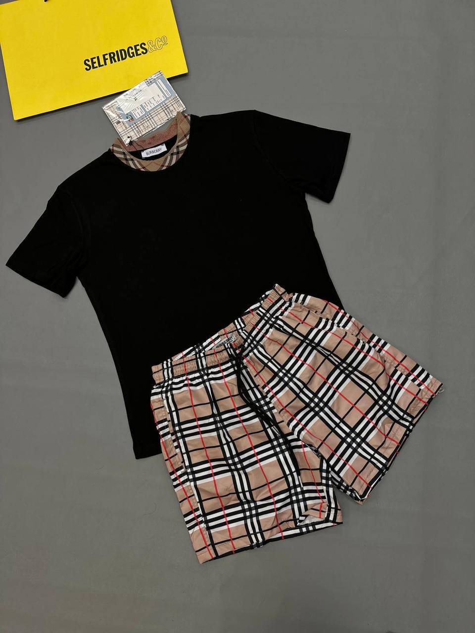 Burberry Check Trim Collar Men's T-Shirts & Shorts Set Black/Beige Reps Sale UK Best Quality Sale AAA Replica