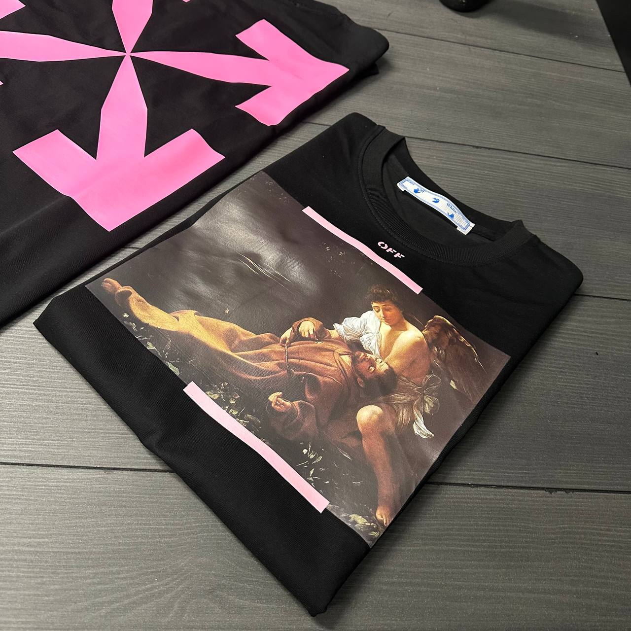 Off-White Caravaggio Arrow Regular Fit Men's Women's T-Shirts in 2 Colors Reps UK Best Quality AAA Replica