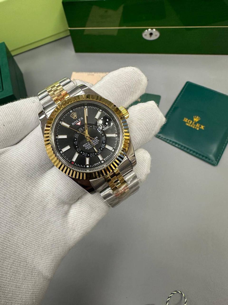 Rolex Sky-Dweller 336933 Two-Tone Jubilee Bracelet Black Dial Watch Men's Reps Sale UK Best Quality AAA Replica