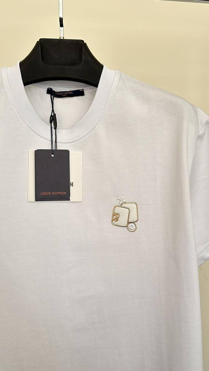 Louis Vuitton Embroidered Logo T-Shirts Men's Women's in Different Colors Reps Sale UK Best Quality AAA Replica