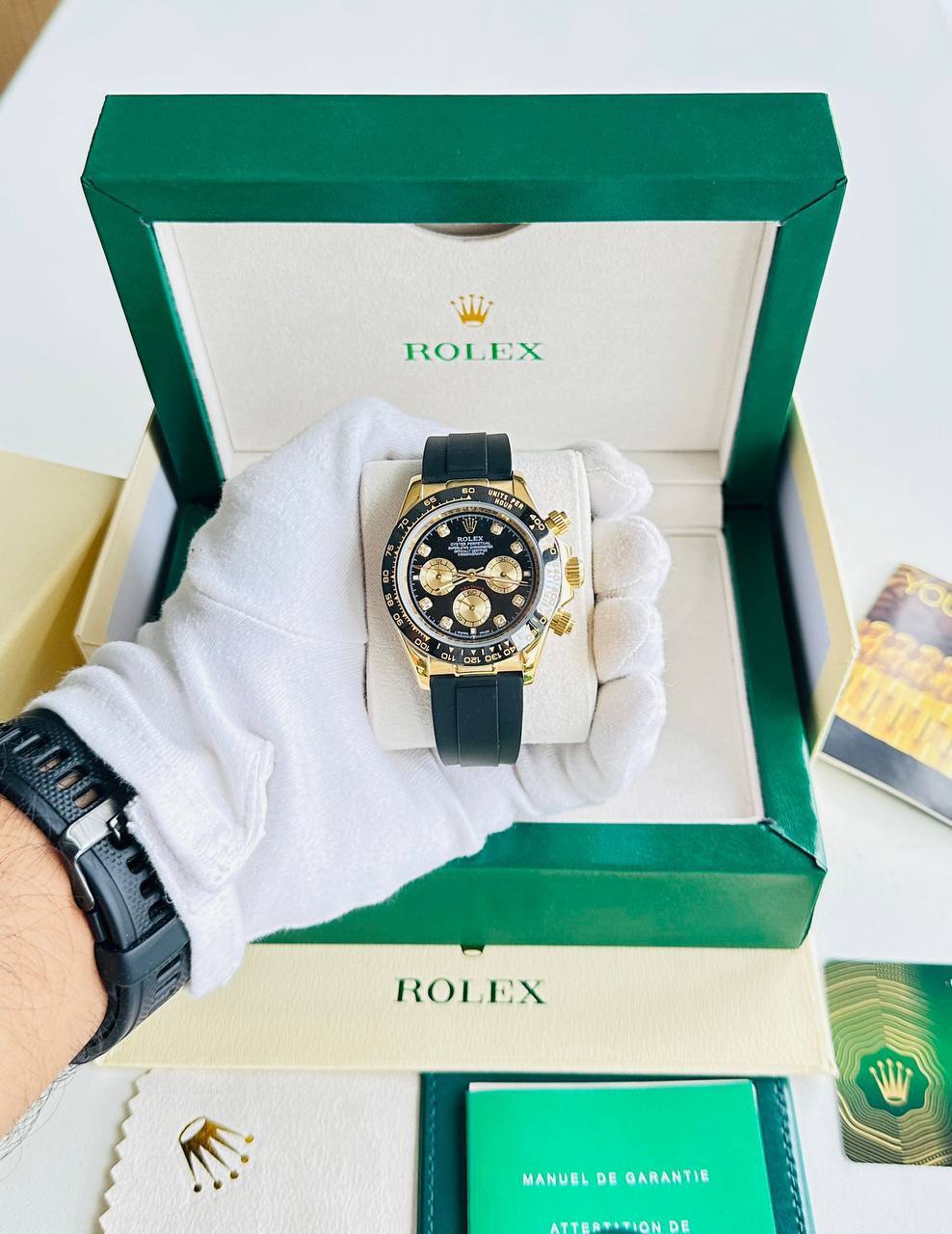 Rolex Cosmograph Daytona Men's Watch Reference 126518LN in Yellow Gold with Bright Black and Golden, Diamond-Set Dial on an Oysterflex Bracelet UK Best Quality Reps AAA Replica