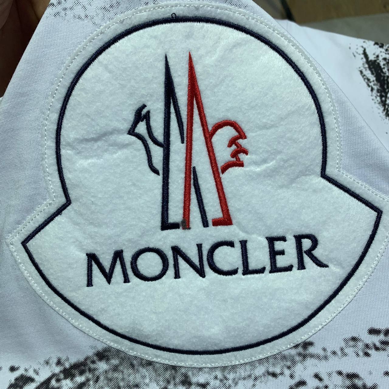 Moncler Mountain Print Brand's Iconic Logo Short-Sleeve T-shirt Men's Women's in 2 Colors Reps UK Best Quality Sale AAA Replica