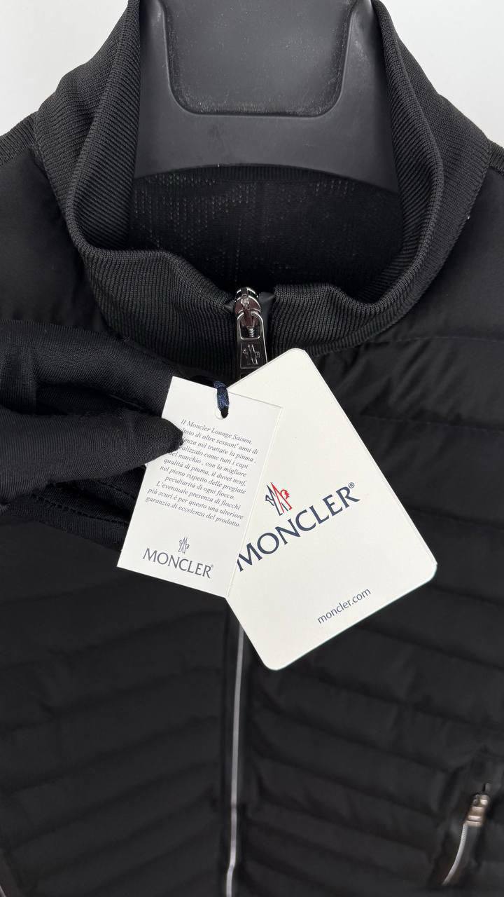 Moncler Padded Zip-Up Hybrid Jacket in 2 Colors Reps Sale UK Best Quality AAA Replica in 2 Colors Reps Sale UK Best Quality AAA Replica