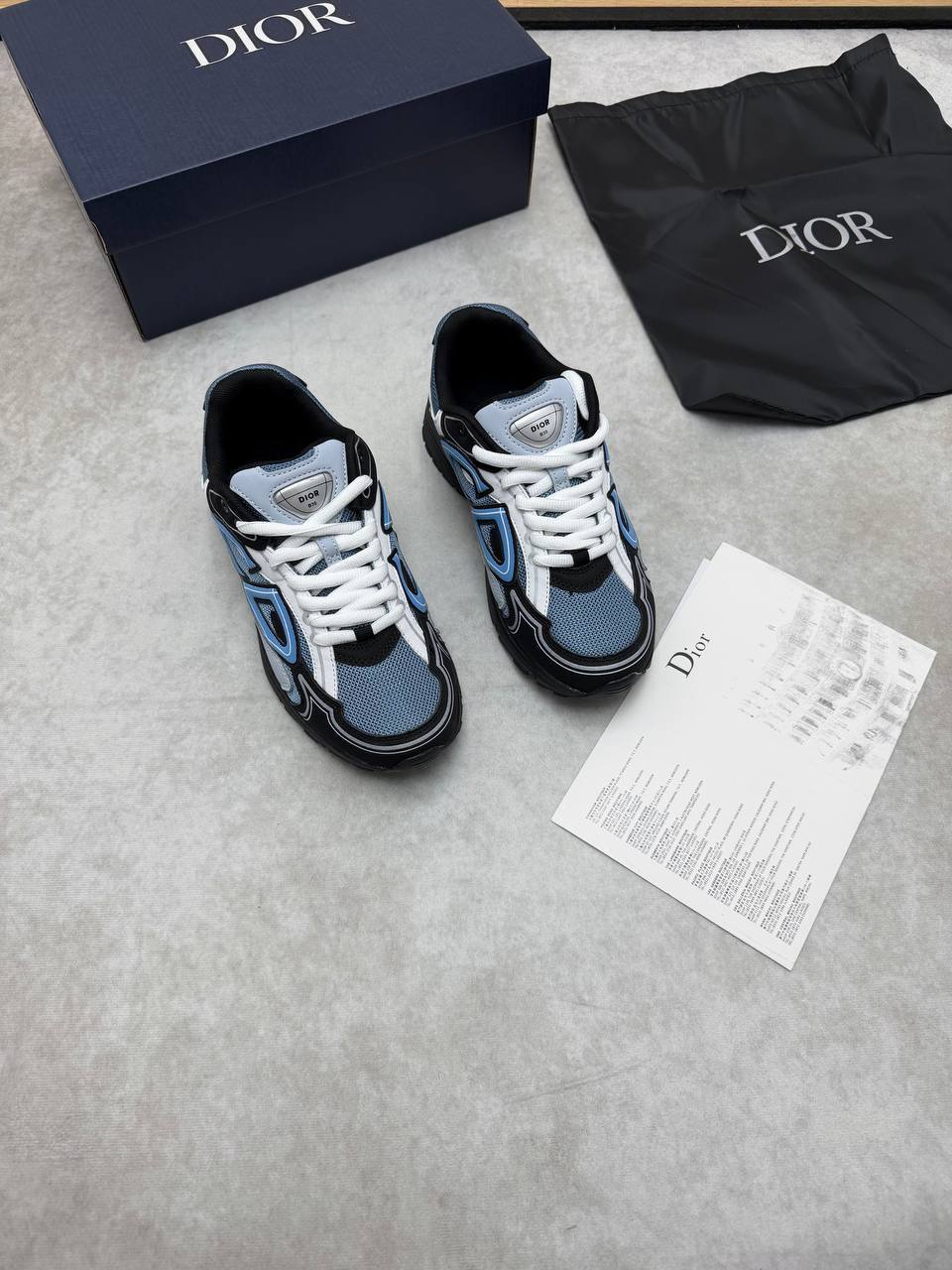 Dior B30 Men's Technical Mesh Sneakers in Light Blue / Black Colorway Sneakers Men's Trainers Reps Sale UK Best Quality AAA Replica