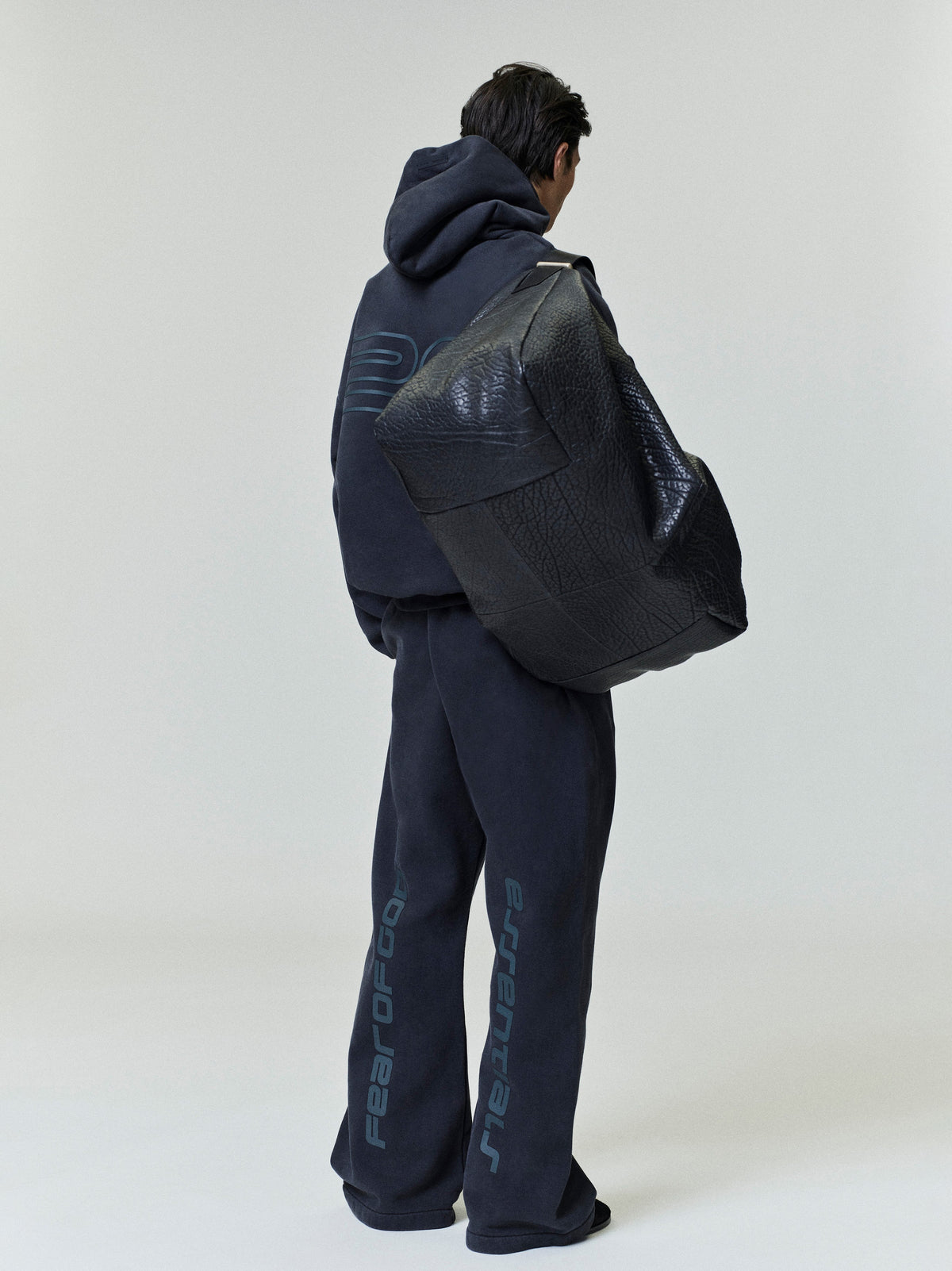 Fear of God Essentials Heavy Fleece 90s Hoodie Black BagAg