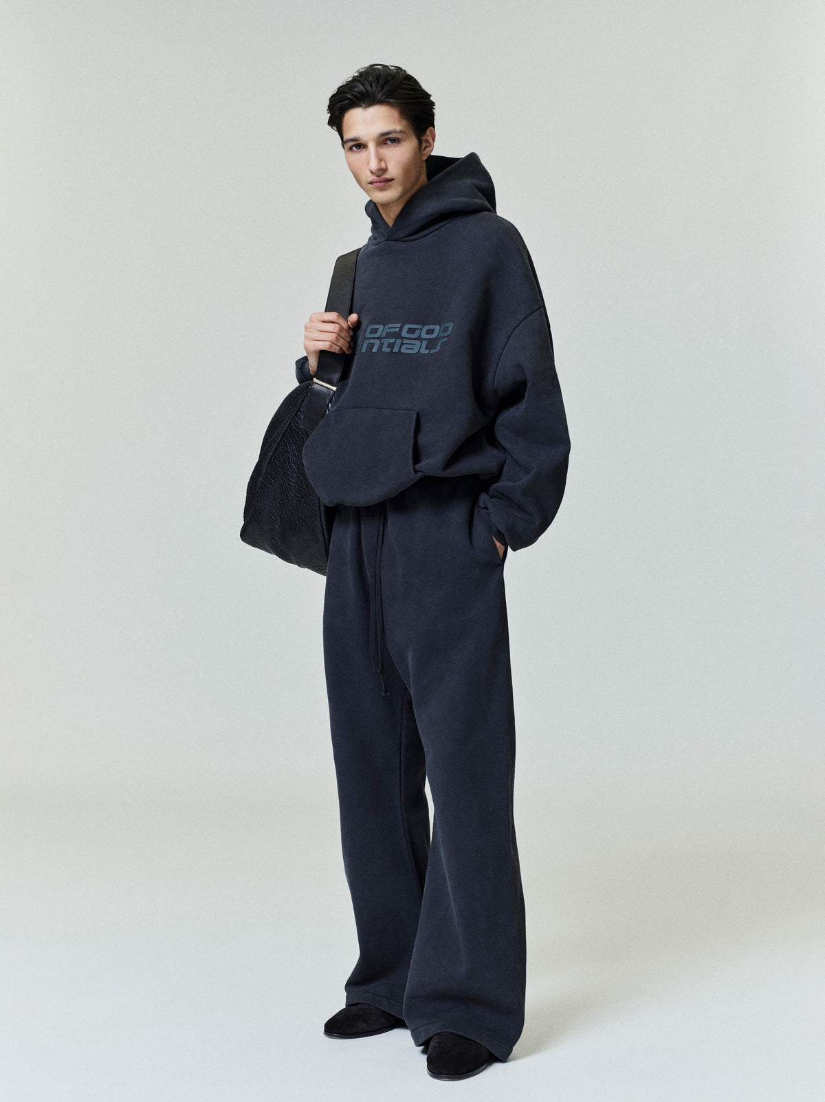 Fear of God Essentials Heavy Fleece 90s Hoodie Black BagAg