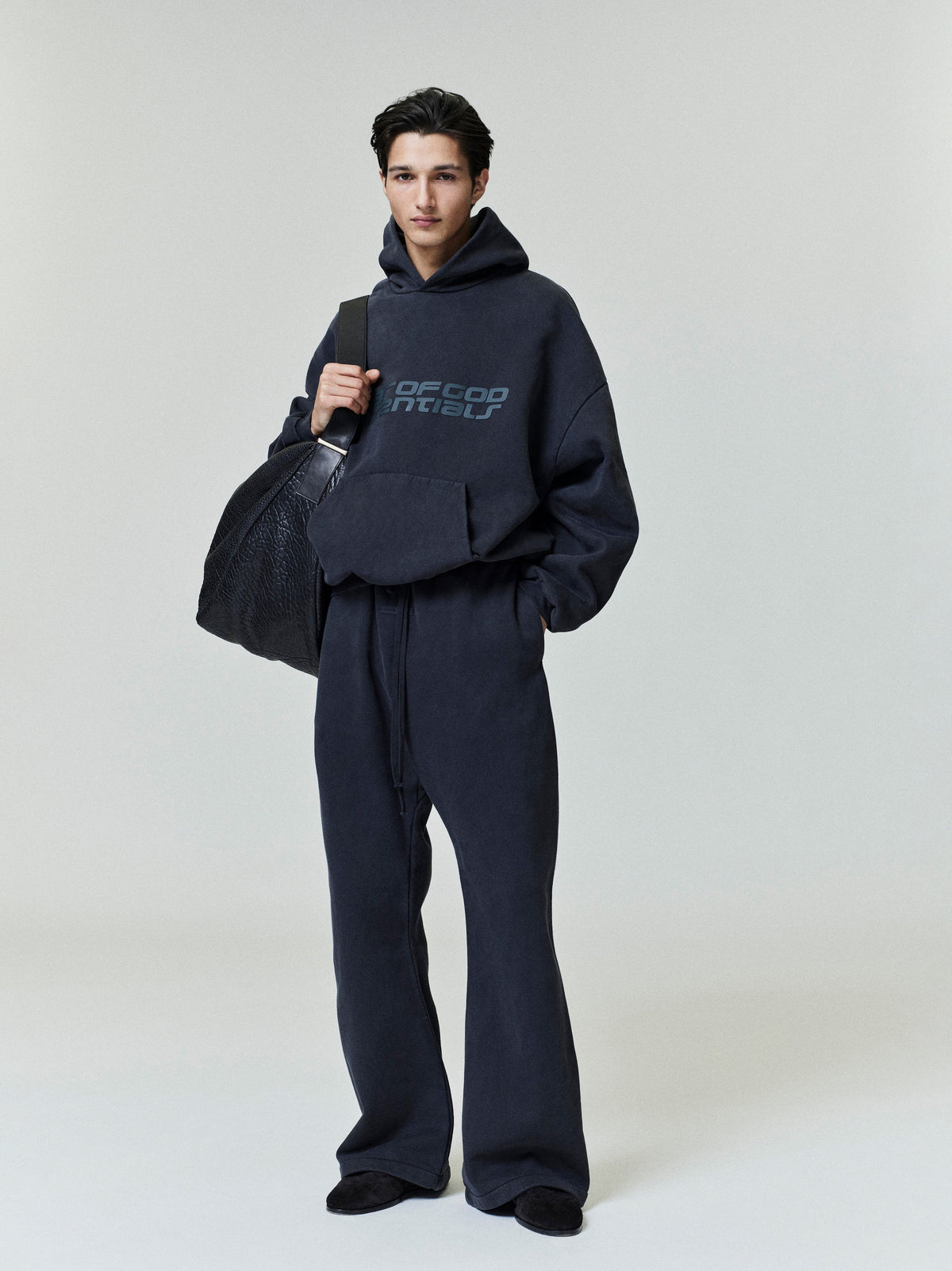 Fear of God Essentials Heavy Fleece 90s Hoodie Black BagAg
