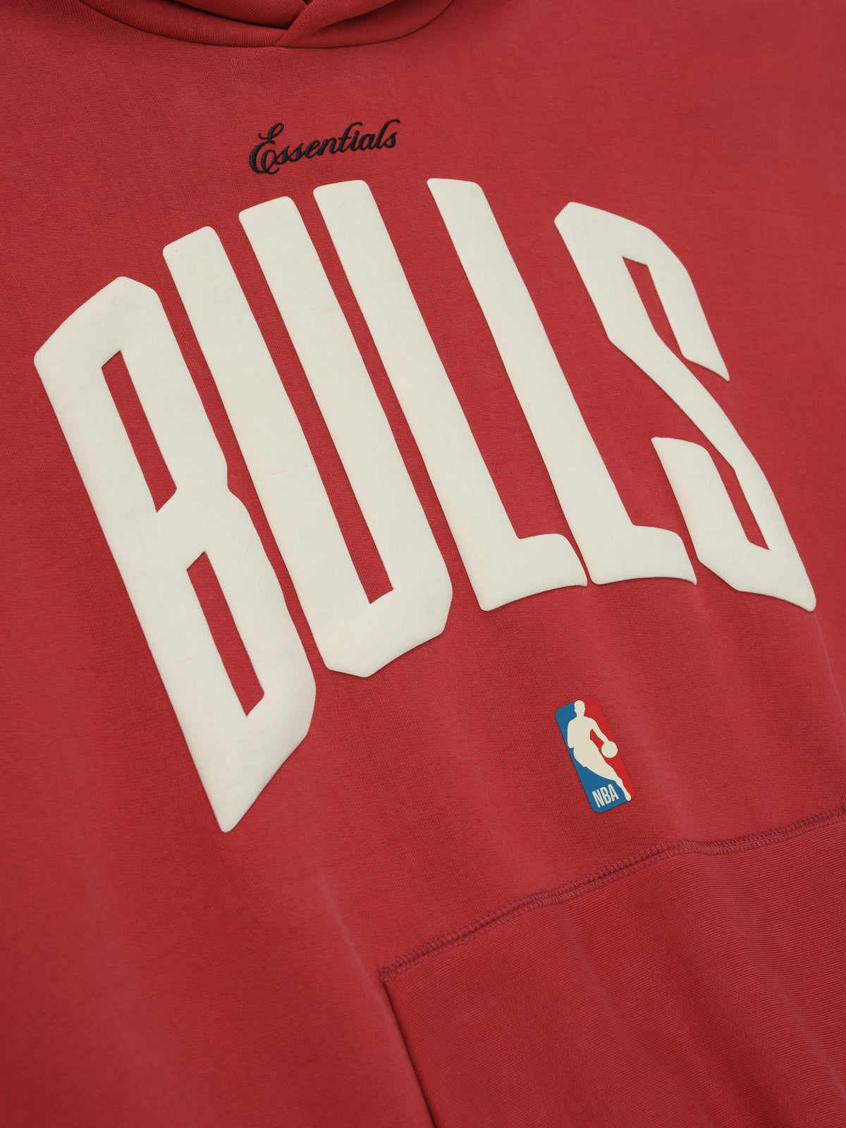 Fear of God Essentials Bulls 90s Heavyweight Hoodie Red BagAg