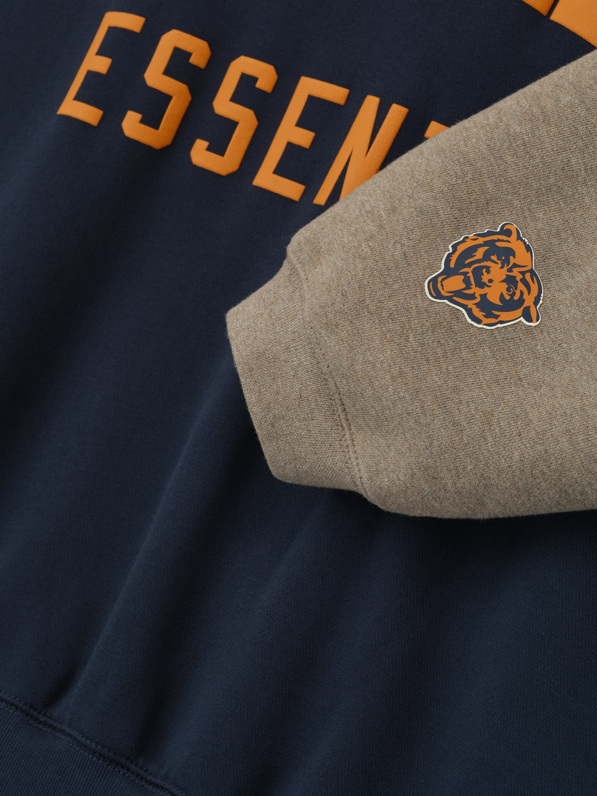 Fear of God Essentials x Chicago Bears Sport Hoodie Navy Blue Beige BagAg