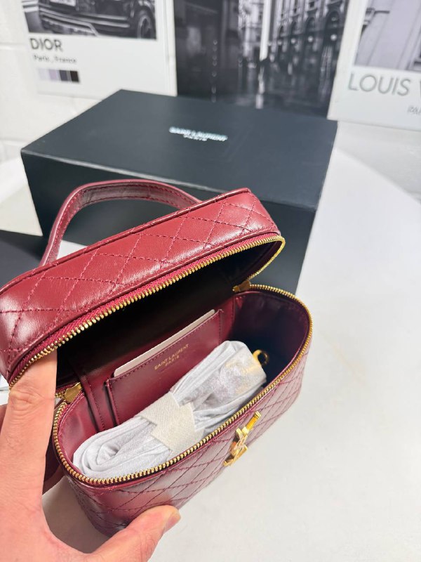 Saint Laurent Gaby Vanity Leather Women's Shoulder Bag Red Reps Sale UK Best Quality AAA Replica