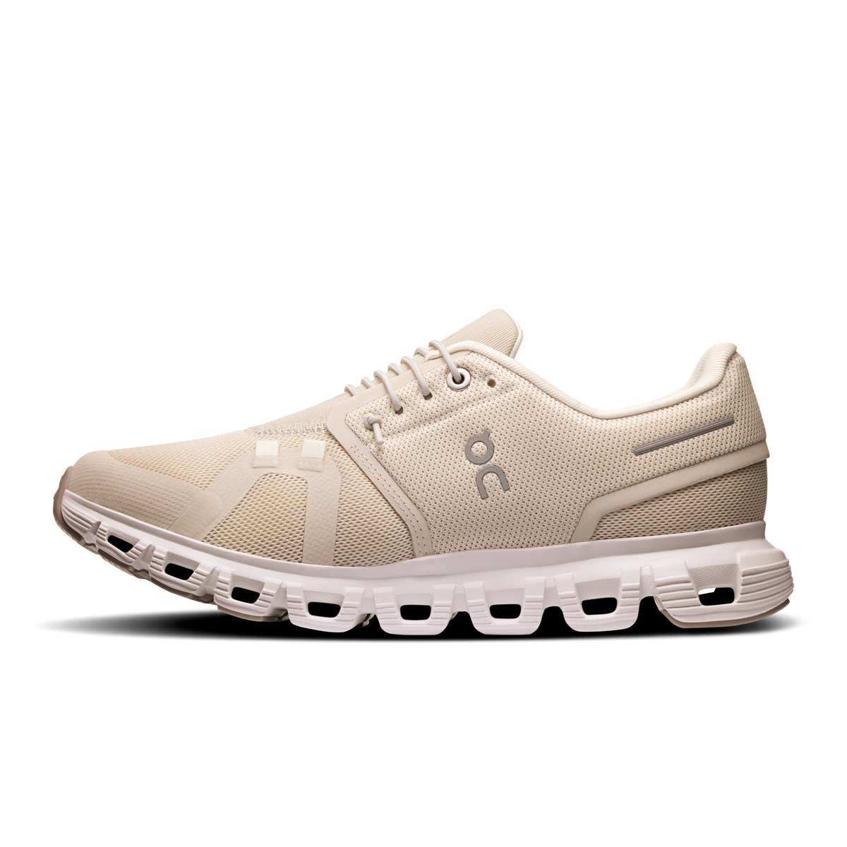 On Running Women's Cloud 6 Shoes - Pearl / White On Running