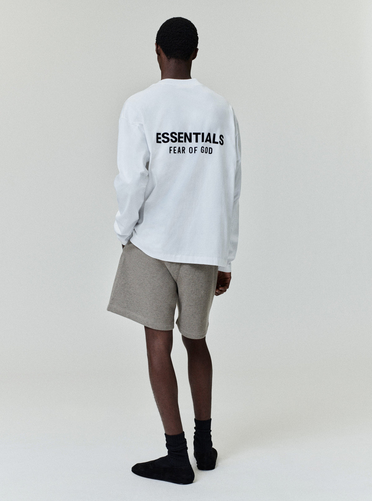 Fear of God Essentials Classic Long Sleeve Cotton Tee White Black BagAg