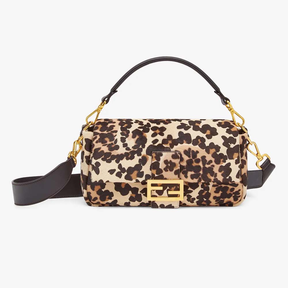 BAGUETTE Short Haired Beige Leather Bag Fendi