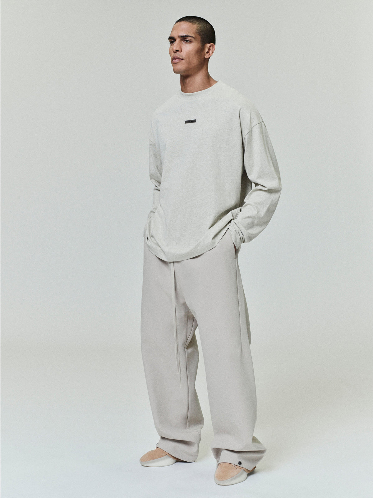 Fear of God Essentials Classic Long Sleeve Cotton Jersey Tee Light Gray BagAg