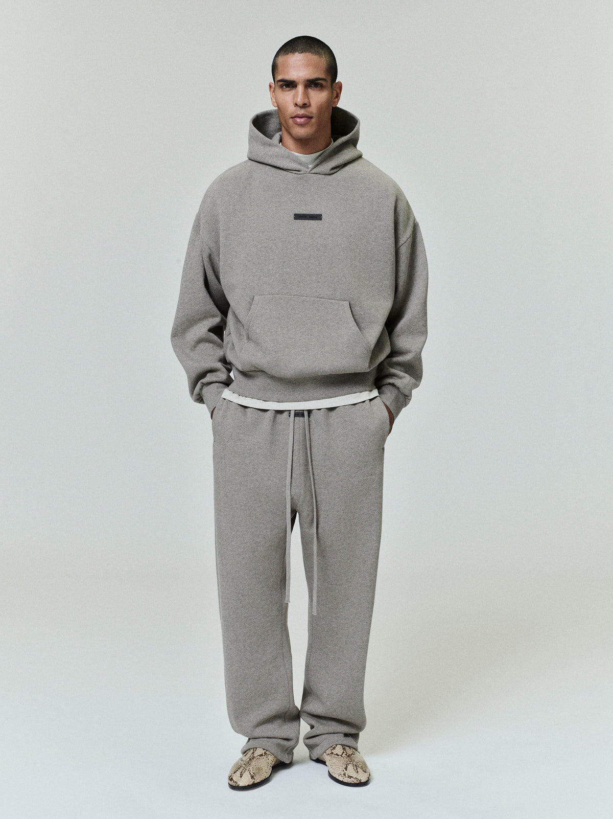 Fear of God Essentials Classic Fleece Hoodie Soft Taupe BagAg