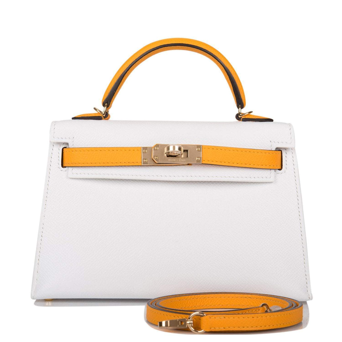 Hermes Horseshoe Stamp (HSS) White and Jaune D'Or Epsom Sellier Kelly 20cm Permabrass Hardware BagAg