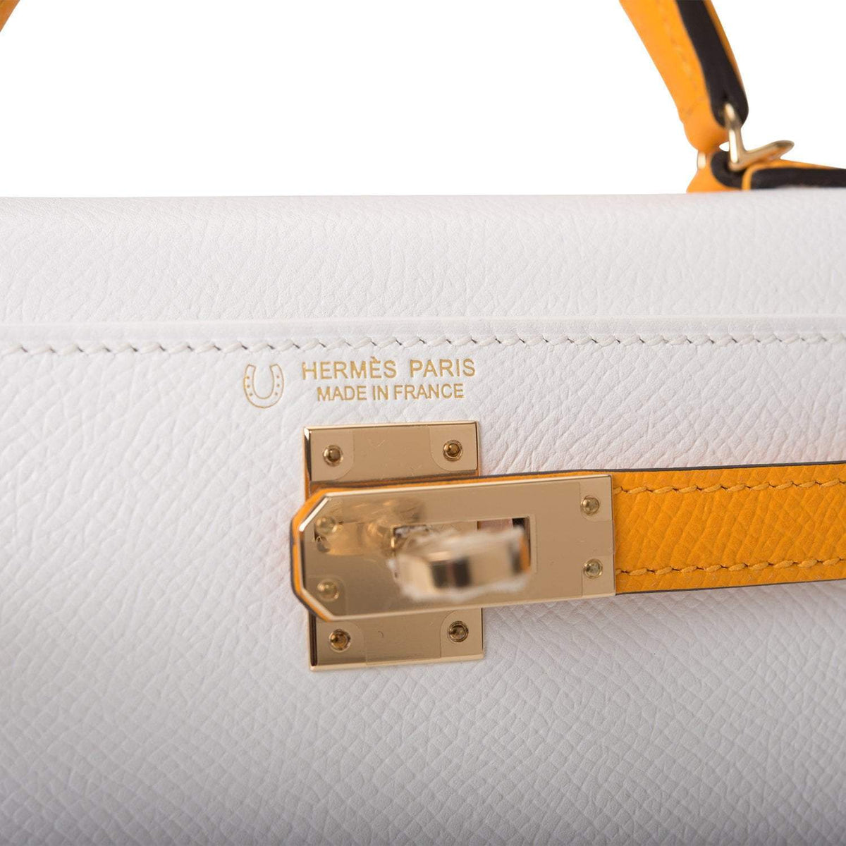 Hermes Horseshoe Stamp (HSS) White and Jaune D'Or Epsom Sellier Kelly 20cm Permabrass Hardware BagAg