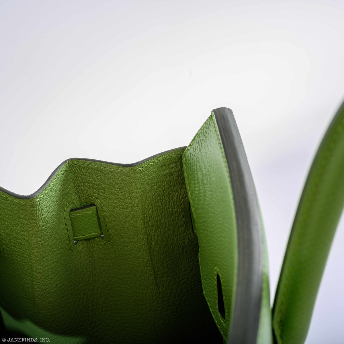 Hermes Birkin 30 Sellier Vert Criquet Madame Grain Gold Hardware Hermes