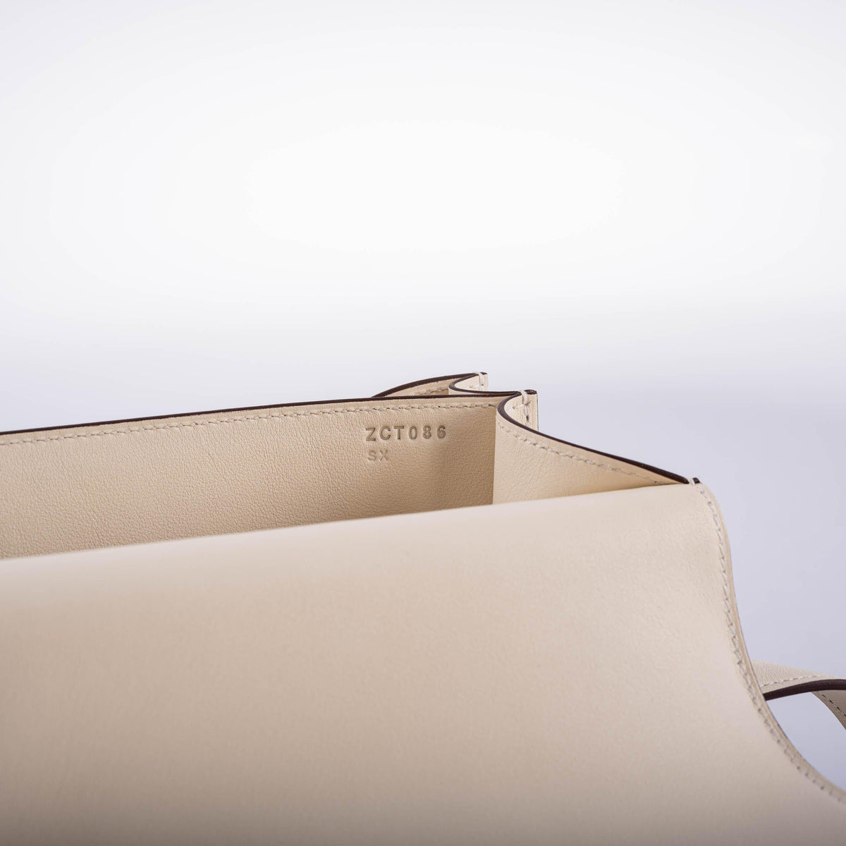 Hermes Constance 18 Nata Swift leather with Rose Gold Hardware Hermes
