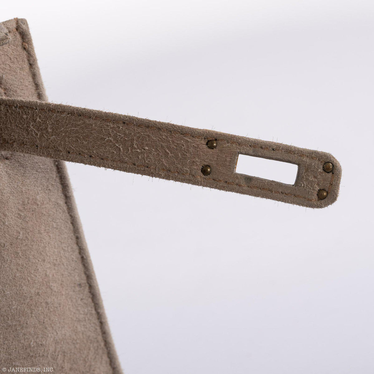 Hermes JPG Kelly Pochette Gris Pale Veau Doblis Suede Gold Hardware Hermes