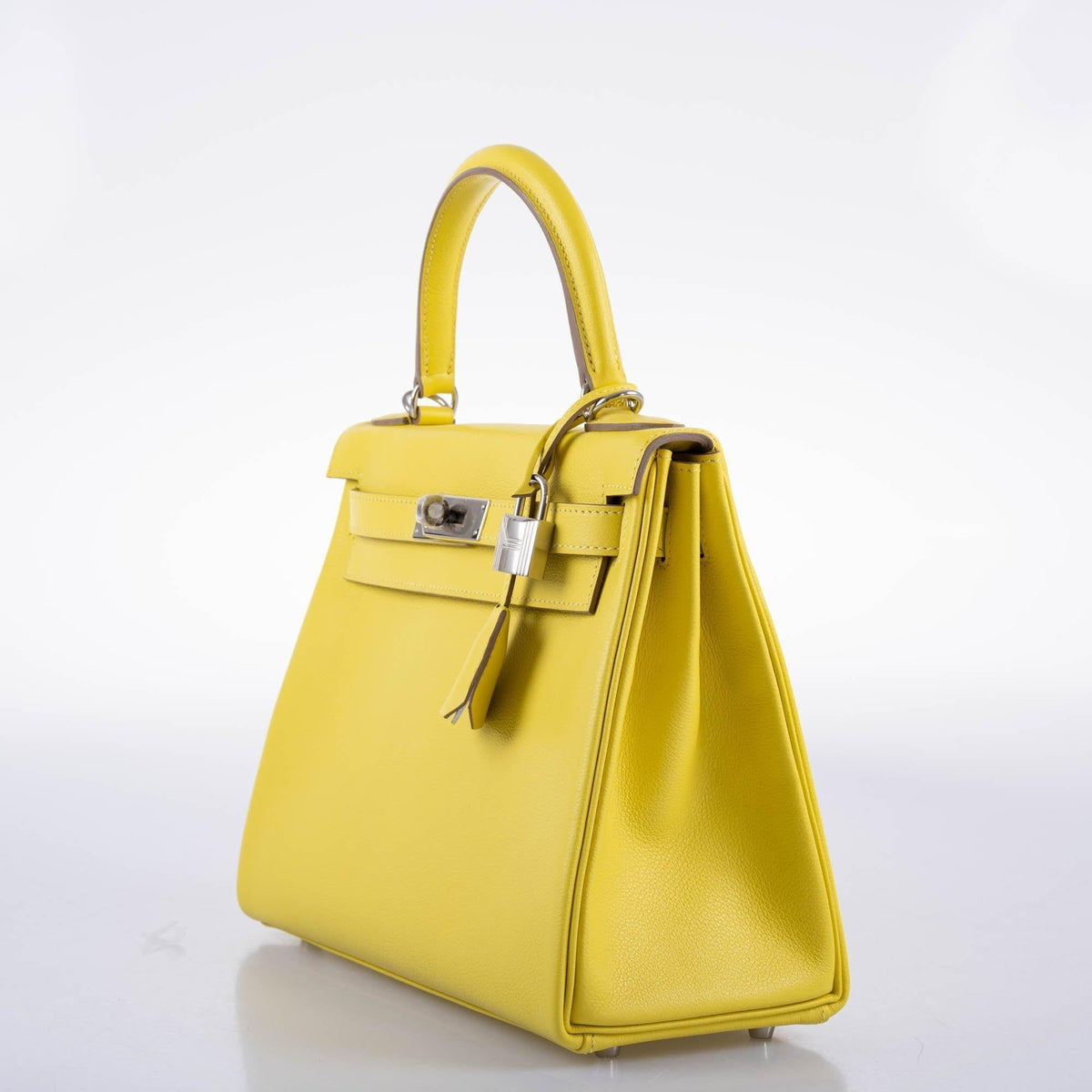 Hermes Kelly 28 Retourne Lime Evercolor leather Palladium Hardware Hermes