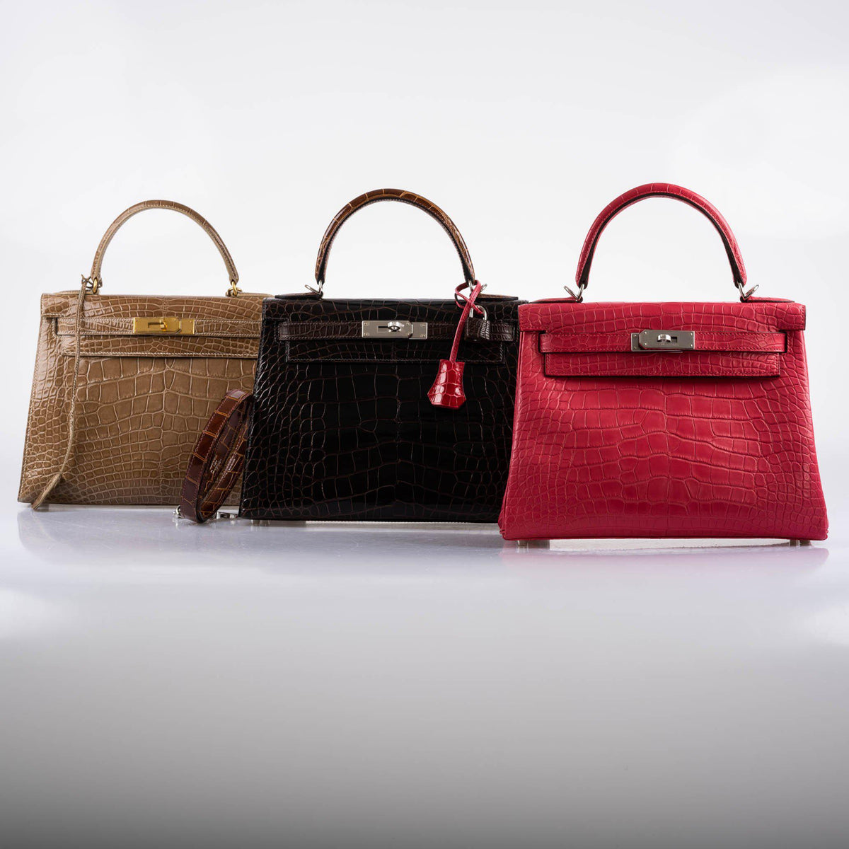 Hermes Kelly 28 Retourne Rose Extreme Matte Alligator with Palladium Hardware Hermes