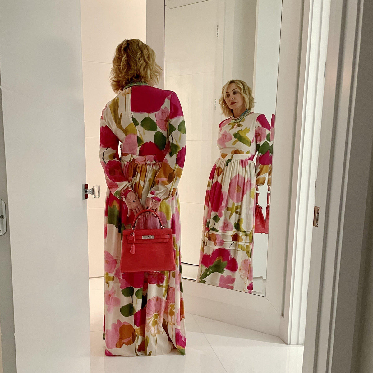 Hermes Kelly 28 Retourne Rose Extreme Matte Alligator with Palladium Hardware Hermes