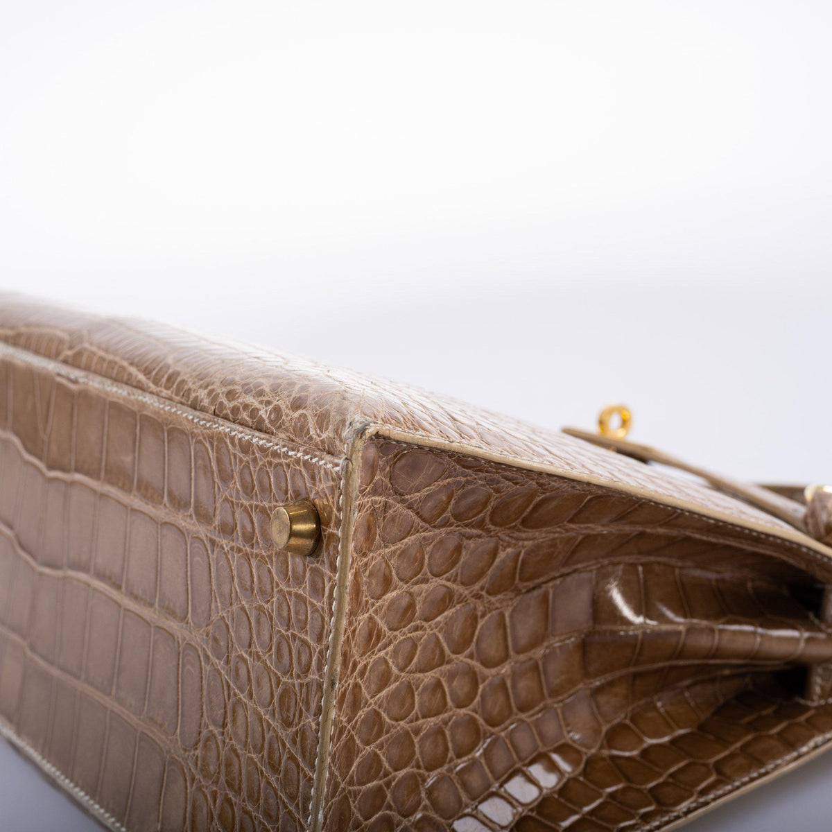 Hermes Kelly 28 Sellier Ficelle Alligator with Gold Hardware Hermes