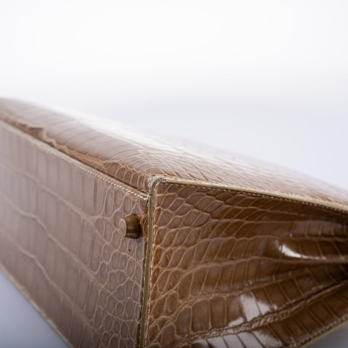 Hermes Kelly 28 Sellier Ficelle Alligator with Gold Hardware Hermes