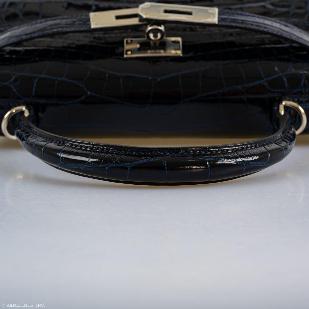 Hermes Kelly 28 Sellier Verso Blue Marine Nilo Crocodile & Rose Scheherazade Palladium Hardware Hermes