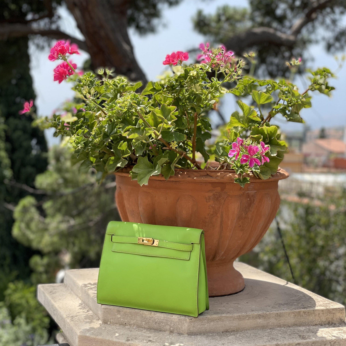 Hermes Kelly Danse II Vert Cru Swift with Gold Hardware Hermes