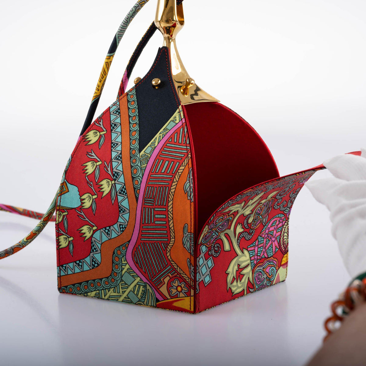 Hermes Unique Silk ‘Art des Steppes’ Yurt Runway Bag Hermes