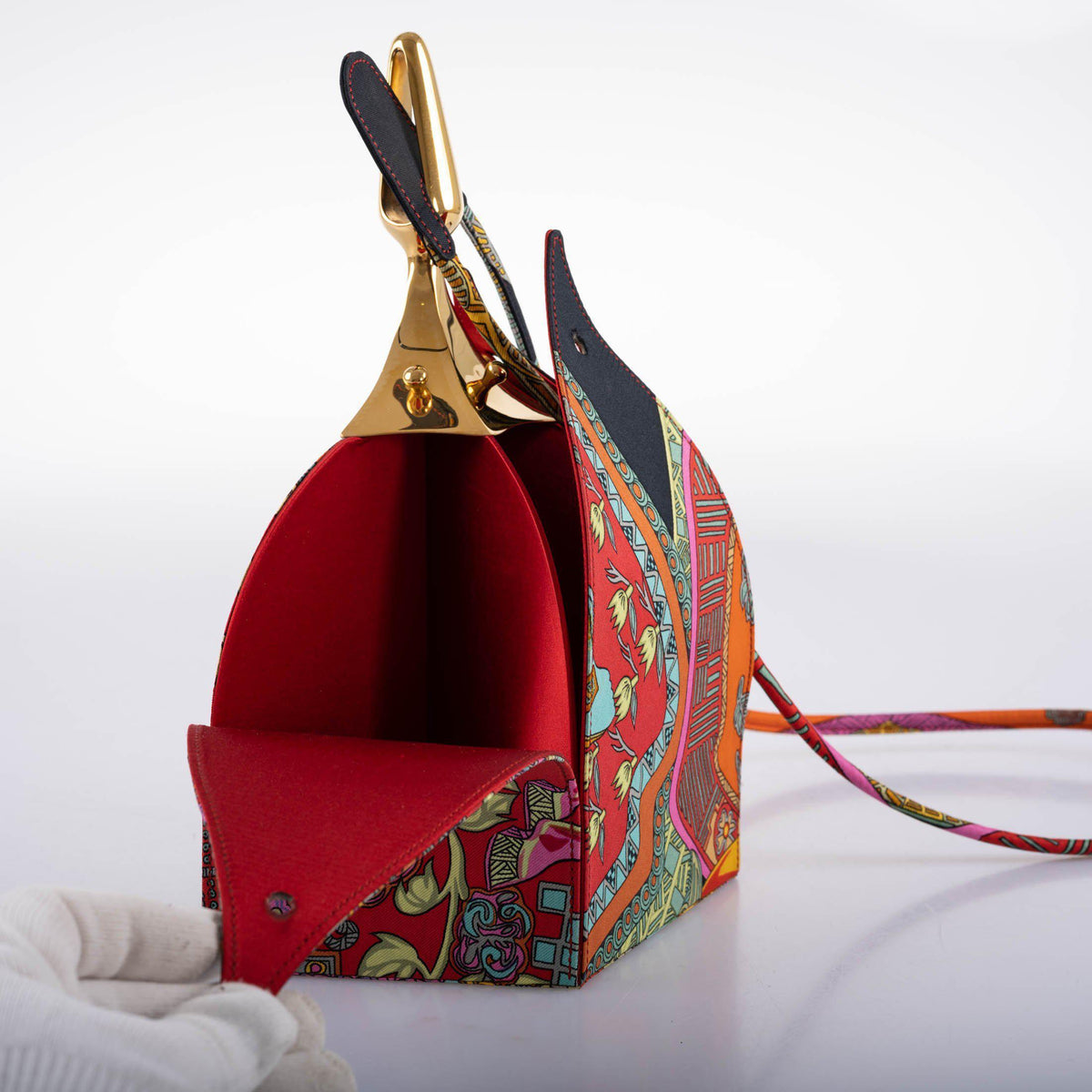 Hermes Unique Silk ‘Art des Steppes’ Yurt Runway Bag Hermes