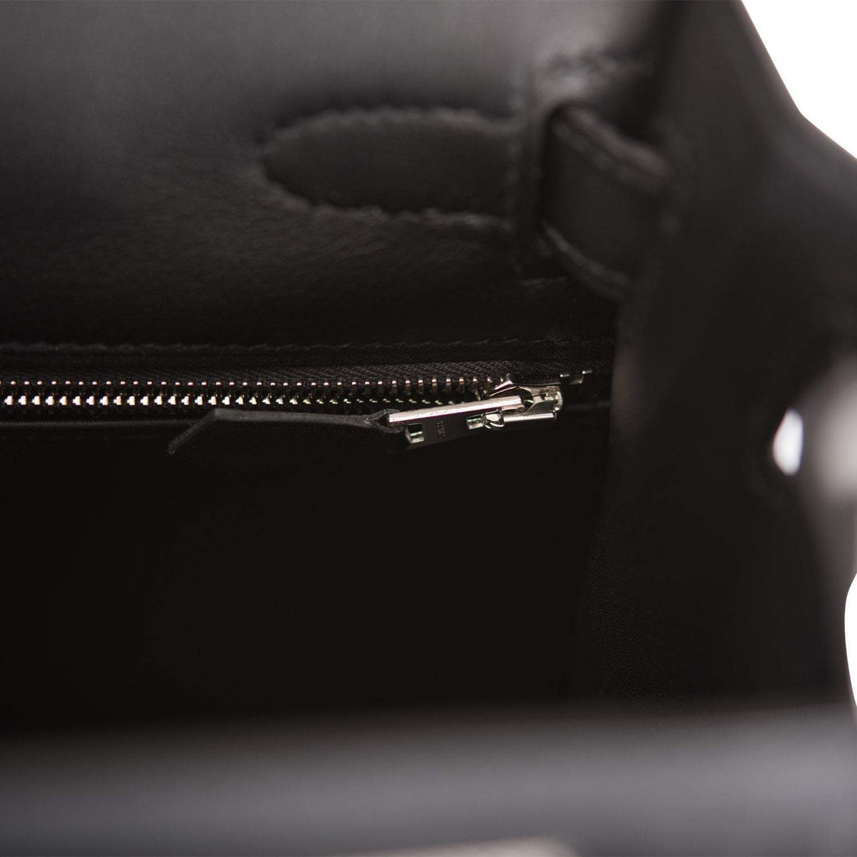 Hermes Kelly Sellier 28 Black Toile and Swift Sellier Palladium Hardware Crowned Bag