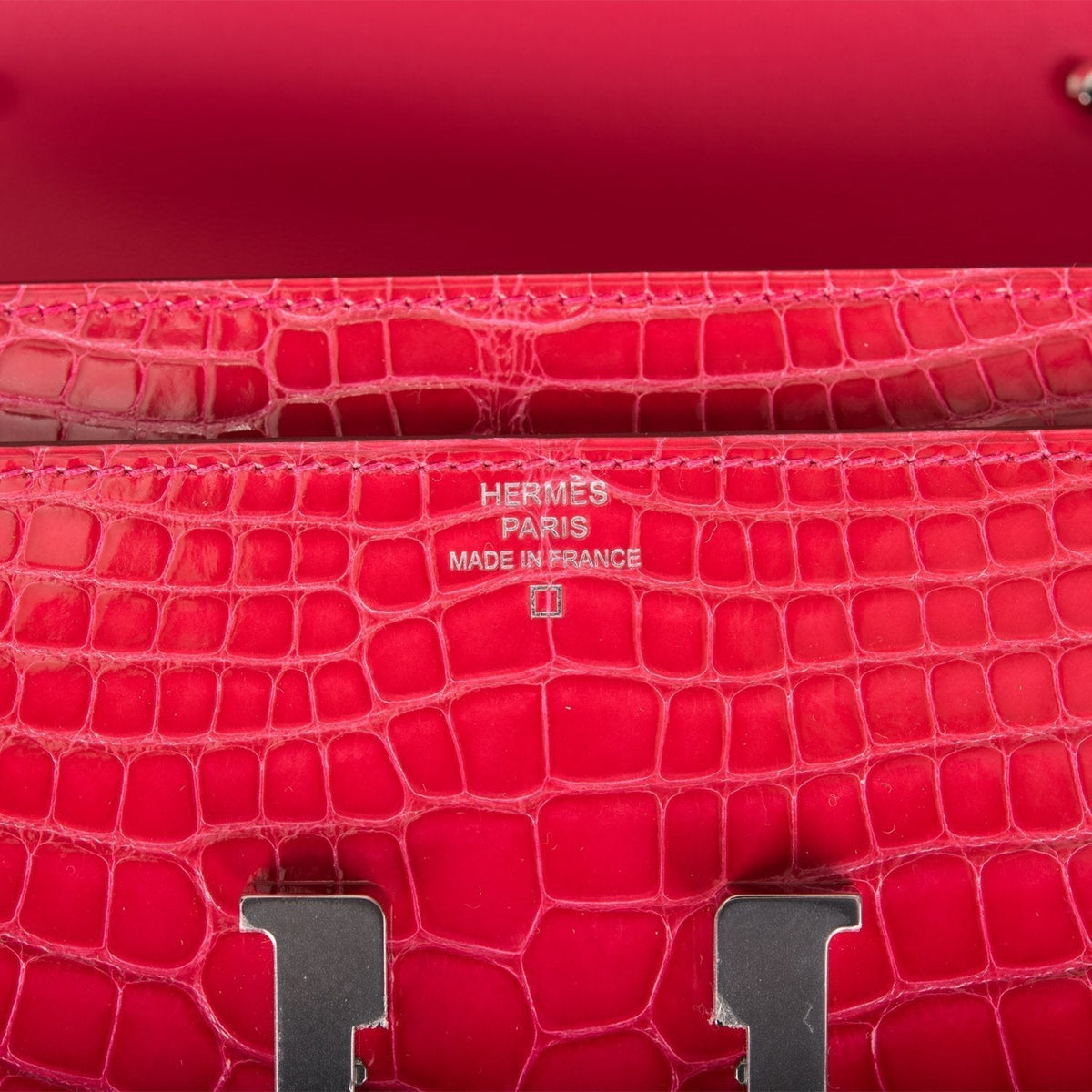 Hermes Rose Extreme Shiny Alligator Constance Wallet To Go Palladium Hardware Crowned Bag