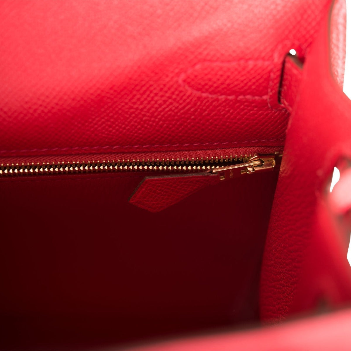 Hermes Rouge Casaque Epsom Sellier Kelly 28cm Gold Hardware Crowned Bag