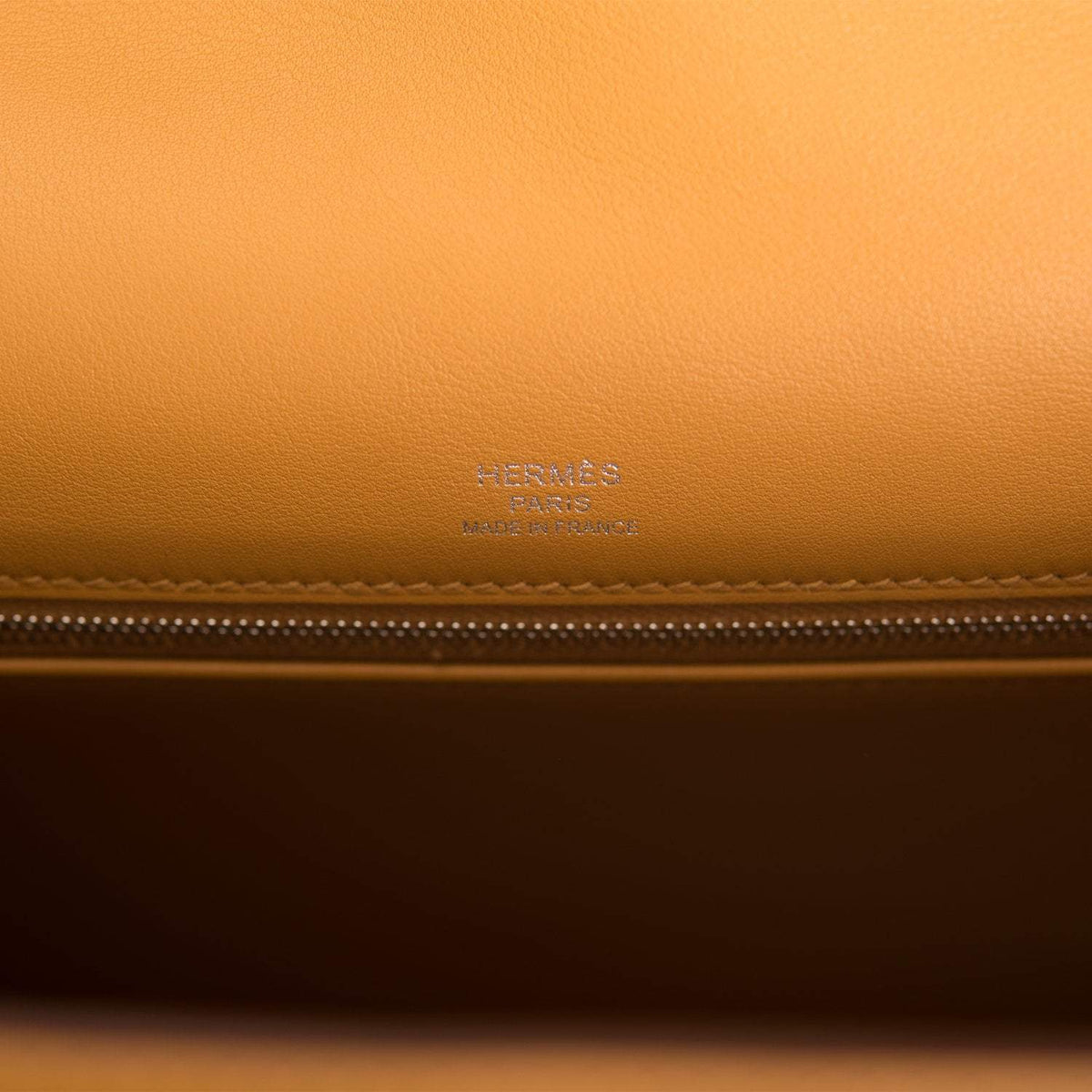 Hermes Sesame Toile and Swift Sellier Kelly 28cm Palladium Hardware Crowned Bag