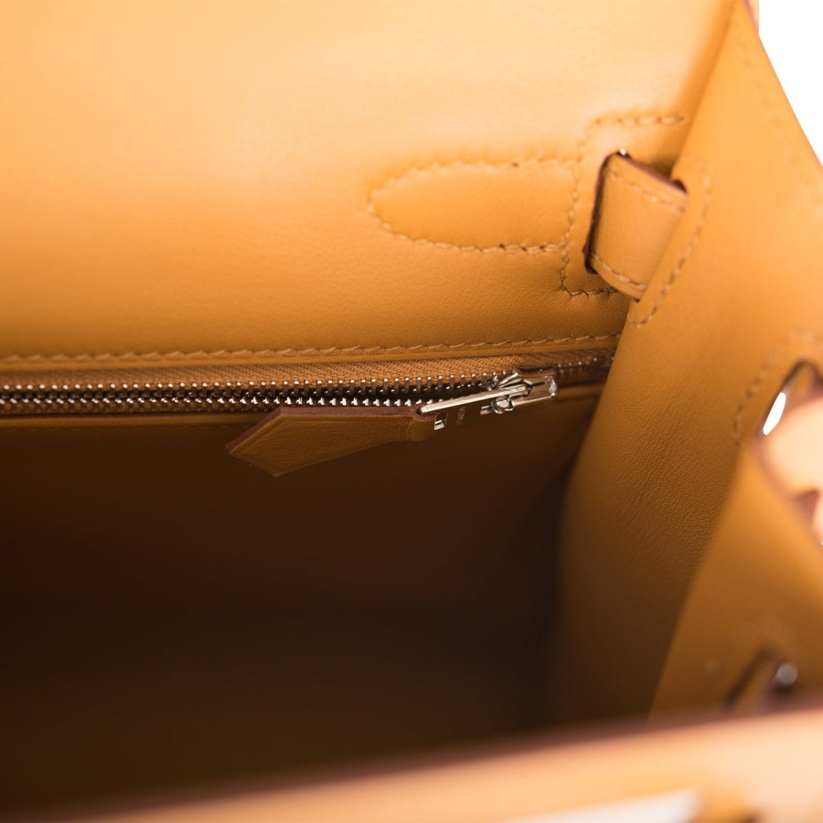 Hermes Sesame Toile and Swift Sellier Kelly 28cm Palladium Hardware Crowned Bag